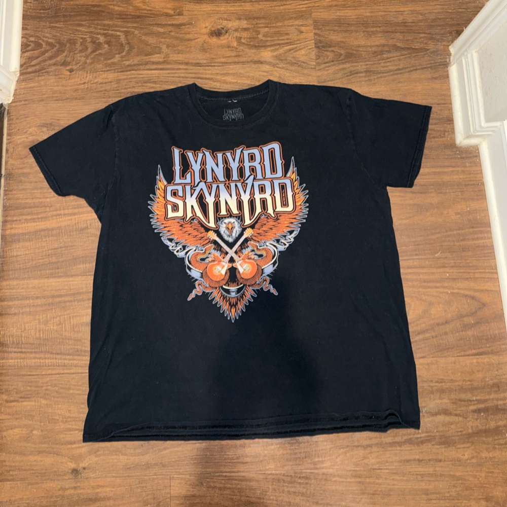 Lynyrd Skynyrd Black Graphic Band Tee - vintage size 2X
